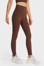 Load image into Gallery viewer, Feel Like Skin Elastic Waistband Yoga Leggings
